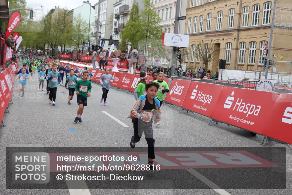 25.04.2026 - Das Zehntel Strokosch-Dieckow http://msf.ph/oto/9628816 25.04.2026 11:04:28 Ziel 5630, 5645, 5945, 5948, 5971, 6460, 6466, 6567, 6593, 6664, 7064, 7087, 7117, 7237, 7273, 7345, 7994 meine-sportfotos.de