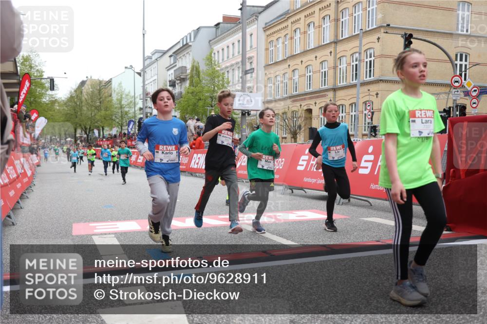 25.04.2026 - Das Zehntel Strokosch-Dieckow http://msf.ph/oto/9628911 25.04.2026 10:51:30 Ziel 5110, 5481, 5566, 5572, 5834, 6336, 6343, 6353, 6508, 6910, 6993, 7337, 7725, 7968 meine-sportfotos.de