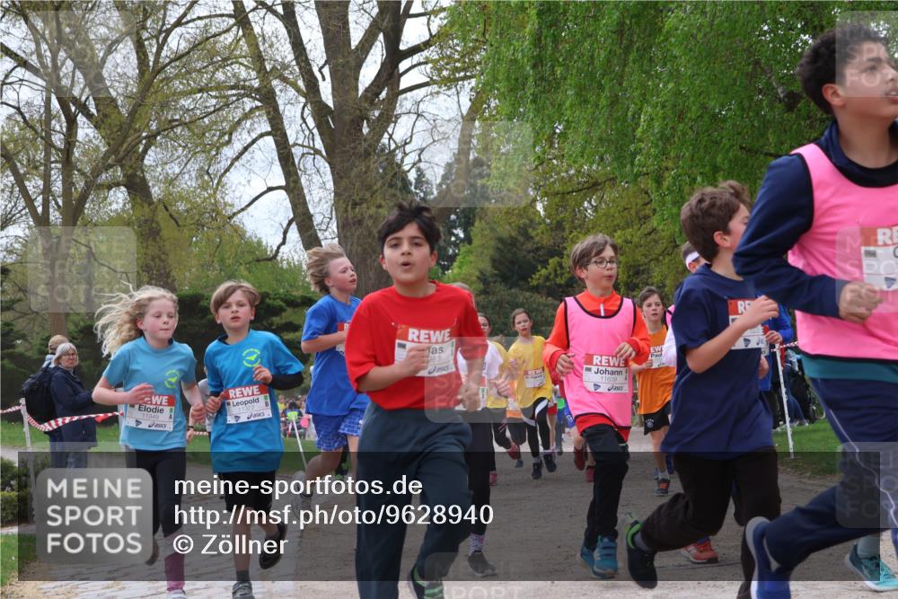 25.04.2026 - Das Zehntel Zöllner http://msf.ph/oto/9628940 25.04.2026 11:41:48 Laufen 11349, 11322, 982, 11639 meine-sportfotos.de
