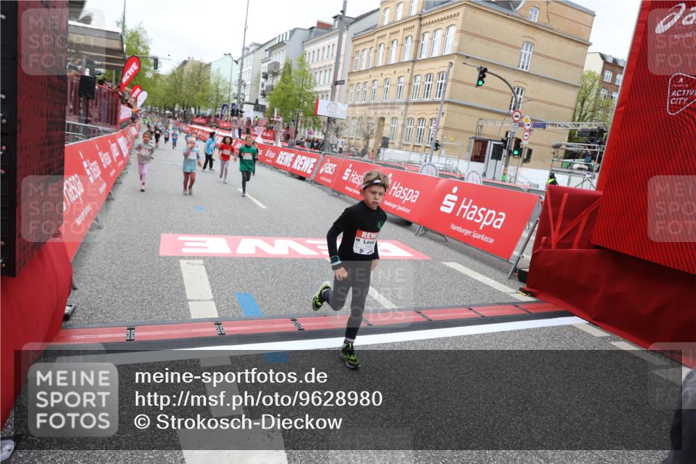 25.04.2026 - Das Zehntel Strokosch-Dieckow http://msf.ph/oto/9628980 25.04.2026 11:07:40 Ziel 5464, 5506, 5766, 6172, 6173, 6193, 6202, 6239, 6252, 6273, 6276, 6830, 7486, 7770 meine-sportfotos.de