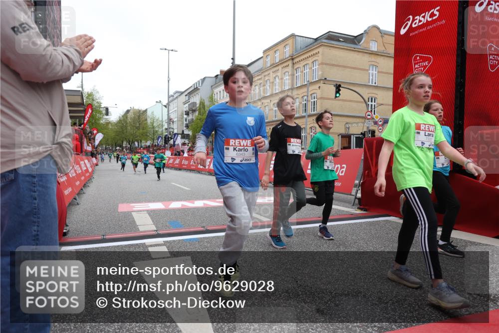 25.04.2026 - Das Zehntel Strokosch-Dieckow http://msf.ph/oto/9629028 25.04.2026 10:51:30 Ziel 5110, 5481, 5566, 5572, 5834, 6336, 6343, 6353, 6508, 6910, 6993, 7337, 7725, 7968 meine-sportfotos.de