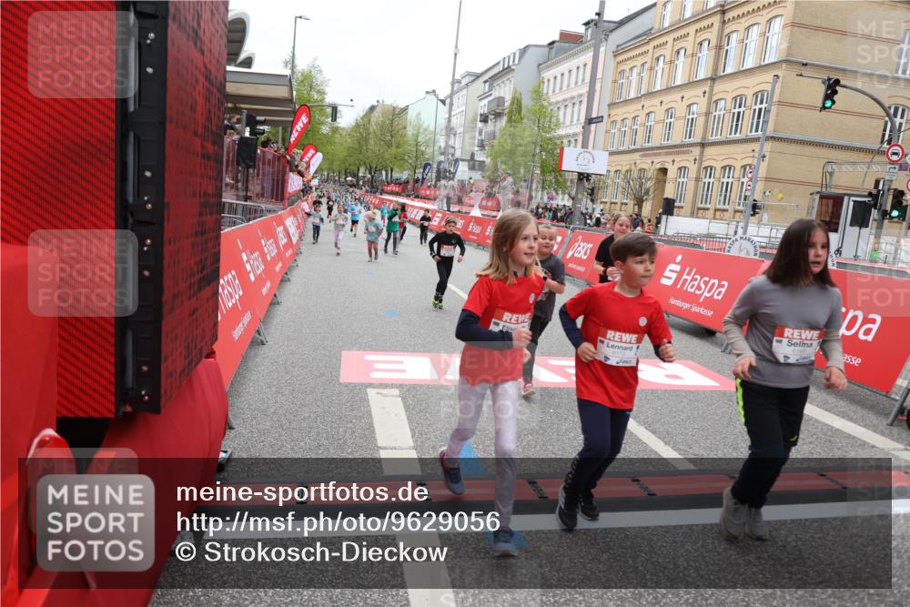 25.04.2026 - Das Zehntel Strokosch-Dieckow http://msf.ph/oto/9629056 25.04.2026 11:07:38 Ziel 5464, 5506, 5766, 6172, 6173, 6193, 6202, 6239, 6252, 6273, 6276, 6830, 7486, 7490 meine-sportfotos.de