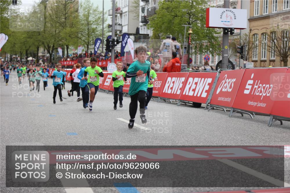 25.04.2026 - Das Zehntel Strokosch-Dieckow http://msf.ph/oto/9629066 25.04.2026 10:51:32 Ziel 5273, 5276, 5281, 5834, 5924, 6336, 6343, 6353, 6508, 6910, 6993, 7337, 7725 meine-sportfotos.de
