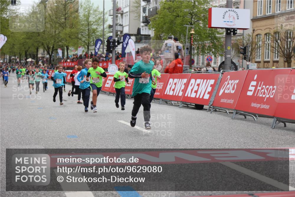 25.04.2026 - Das Zehntel Strokosch-Dieckow http://msf.ph/oto/9629080 25.04.2026 10:51:32 Ziel 5273, 5276, 5281, 5834, 5924, 6336, 6343, 6353, 6508, 6910, 6993, 7337, 7725 meine-sportfotos.de