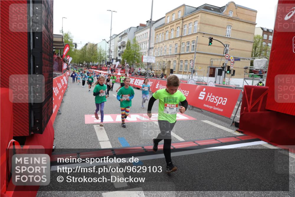 25.04.2026 - Das Zehntel Strokosch-Dieckow http://msf.ph/oto/9629103 25.04.2026 11:04:27 Ziel 5630, 5645, 5945, 5948, 5971, 6460, 6466, 6567, 6593, 6664, 7064, 7087, 7117, 7237, 7994 meine-sportfotos.de