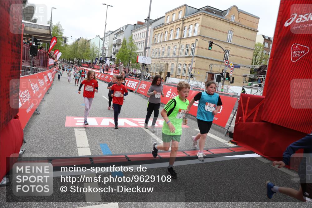 25.04.2026 - Das Zehntel Strokosch-Dieckow http://msf.ph/oto/9629108 25.04.2026 11:07:37 Ziel 5464, 5506, 5766, 6172, 6173, 6193, 6202, 6239, 6252, 6273, 6276, 6830, 7486, 7490 meine-sportfotos.de