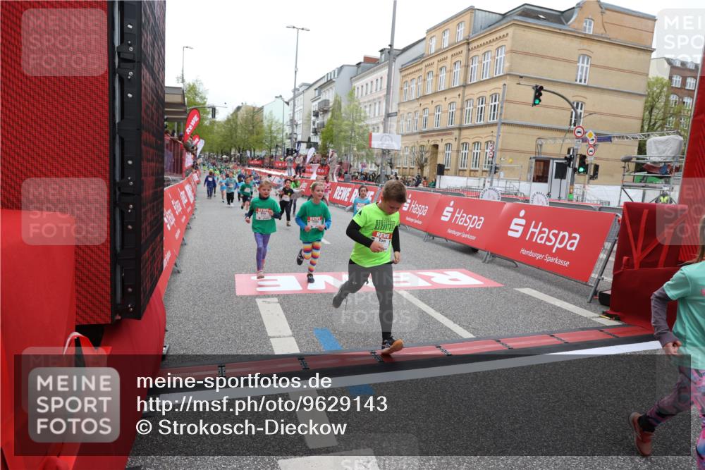 25.04.2026 - Das Zehntel Strokosch-Dieckow http://msf.ph/oto/9629143 25.04.2026 11:04:26 Ziel 5052, 5630, 5645, 5945, 5948, 5971, 6460, 6466, 6567, 6664, 7064, 7087, 7117, 7237, 7269, 7600, 7994 meine-sportfotos.de