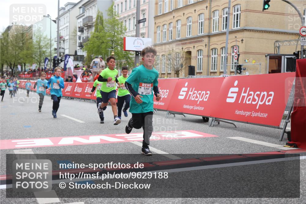 25.04.2026 - Das Zehntel Strokosch-Dieckow http://msf.ph/oto/9629188 25.04.2026 10:51:33 Ziel 5273, 5276, 5281, 5752, 5834, 5924, 6336, 6343, 6353, 6508, 6993, 7337 meine-sportfotos.de