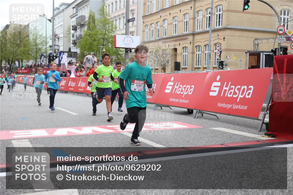25.04.2026 - Das Zehntel Strokosch-Dieckow http://msf.ph/oto/9629202 25.04.2026 10:51:33 Ziel 5273, 5276, 5281, 5752, 5834, 5924, 6336, 6343, 6353, 6508, 6993, 7337 meine-sportfotos.de