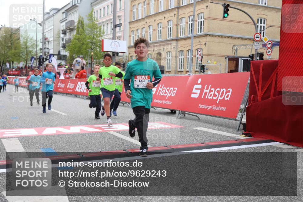 25.04.2026 - Das Zehntel Strokosch-Dieckow http://msf.ph/oto/9629243 25.04.2026 10:51:34 Ziel 5273, 5276, 5281, 5728, 5752, 5834, 5924, 6343, 6353, 6508, 6993, 7337 meine-sportfotos.de