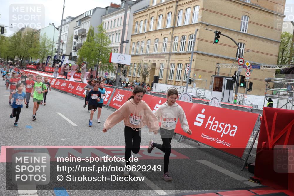 25.04.2026 - Das Zehntel Strokosch-Dieckow http://msf.ph/oto/9629249 25.04.2026 11:07:33 Ziel 5611, 5631, 6239, 6273, 6830, 7490, 7743 meine-sportfotos.de