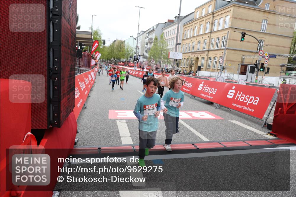 25.04.2026 - Das Zehntel Strokosch-Dieckow http://msf.ph/oto/9629275 25.04.2026 11:07:32 Ziel 5611, 5631, 5877, 6239, 7189, 7490, 7743 meine-sportfotos.de