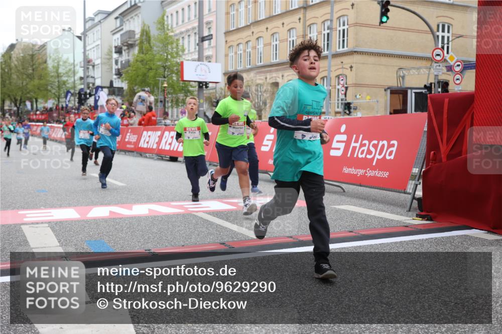 25.04.2026 - Das Zehntel Strokosch-Dieckow http://msf.ph/oto/9629290 25.04.2026 10:51:34 Ziel 5273, 5276, 5281, 5728, 5752, 5834, 5924, 6343, 6353, 6508, 6993, 7337 meine-sportfotos.de