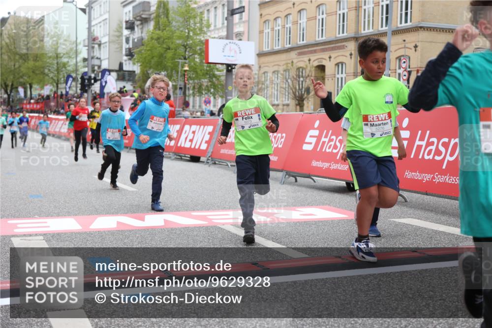 25.04.2026 - Das Zehntel Strokosch-Dieckow http://msf.ph/oto/9629328 25.04.2026 10:51:34 Ziel 5273, 5276, 5281, 5728, 5752, 5834, 5924, 6343, 6353, 6508, 6993, 7337 meine-sportfotos.de