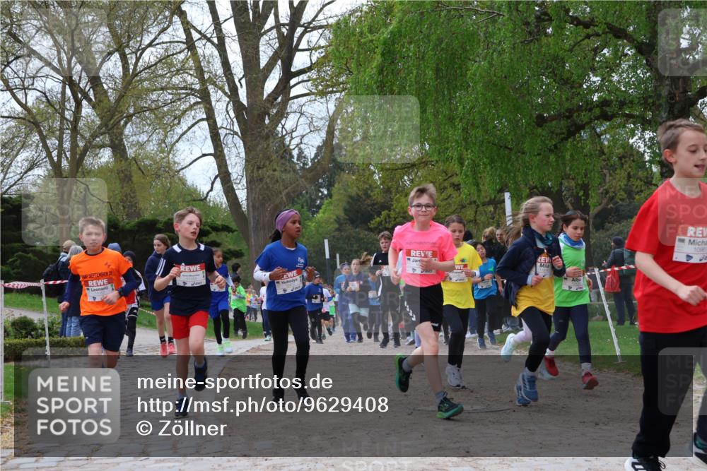 25.04.2026 - Das Zehntel Zöllner http://msf.ph/oto/9629408 25.04.2026 11:42:01 Laufen 25, 10472, 1096 meine-sportfotos.de