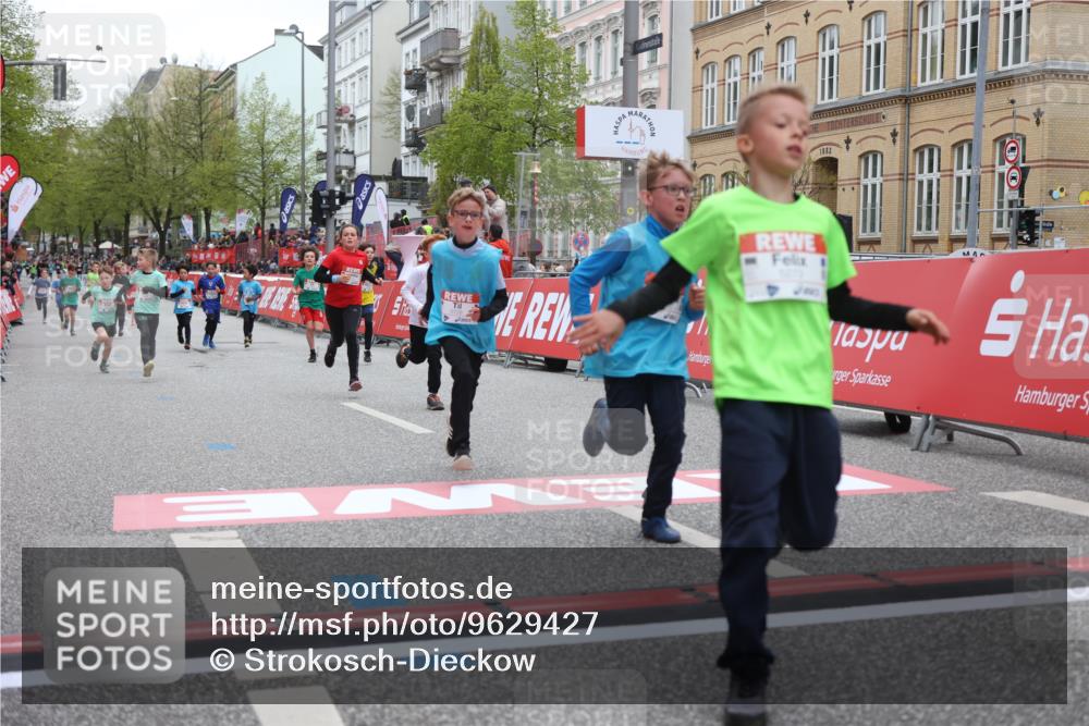 25.04.2026 - Das Zehntel Strokosch-Dieckow http://msf.ph/oto/9629427 25.04.2026 10:51:35 Ziel 5273, 5276, 5281, 5728, 5752, 5834, 5924, 6151, 6343, 6353, 6508, 6966, 6993 meine-sportfotos.de