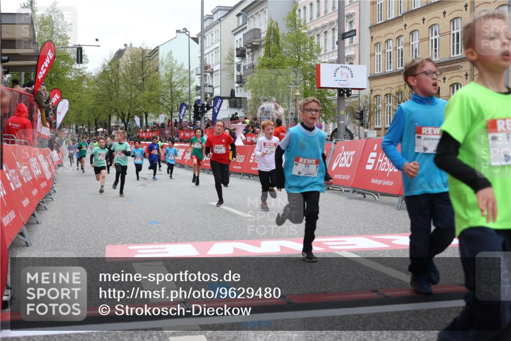 25.04.2026 - Das Zehntel Strokosch-Dieckow http://msf.ph/oto/9629480 25.04.2026 10:51:36 Ziel 5273, 5276, 5281, 5728, 5752, 5924, 6040, 6052, 6151, 6353, 6508, 6966 meine-sportfotos.de