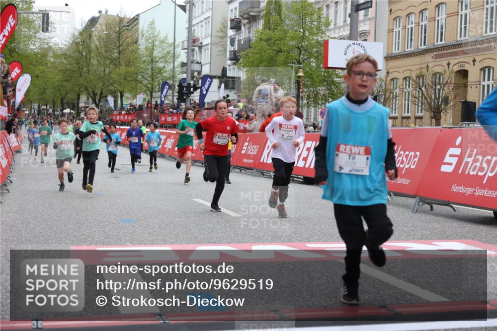 25.04.2026 - Das Zehntel Strokosch-Dieckow http://msf.ph/oto/9629519 25.04.2026 10:51:36 Ziel 5273, 5276, 5281, 5728, 5752, 5924, 6040, 6052, 6151, 6353, 6508, 6966 meine-sportfotos.de