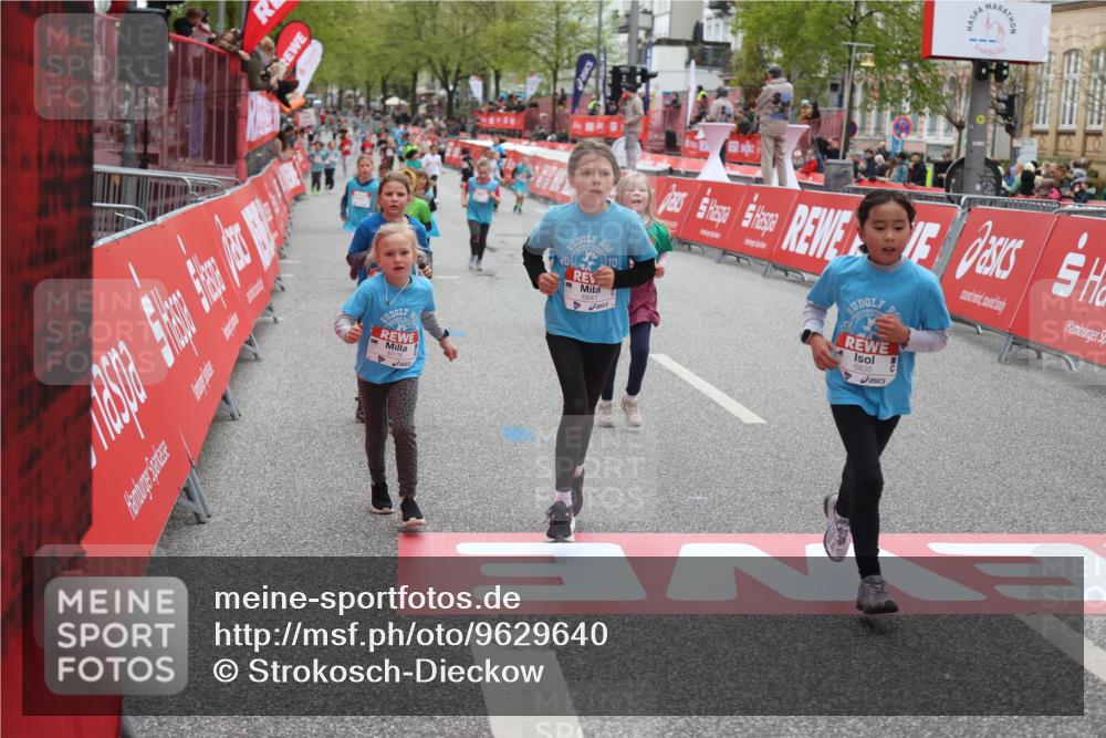 25.04.2026 - Das Zehntel Strokosch-Dieckow http://msf.ph/oto/9629640 25.04.2026 11:07:17 Ziel 5919, 6776, 6796, 6807, 6835, 6841, 6863 meine-sportfotos.de