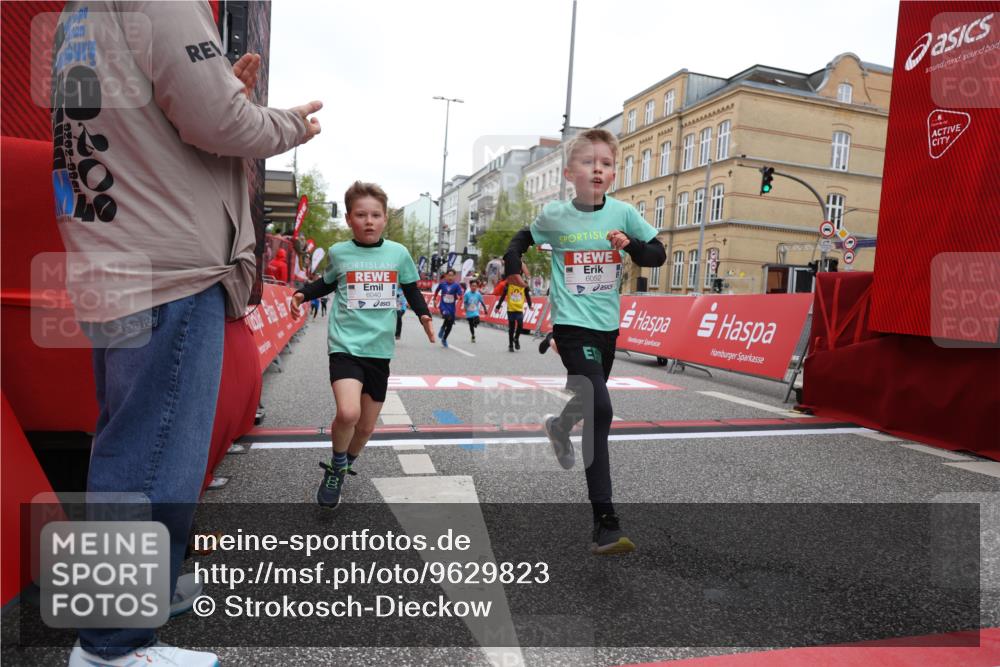 25.04.2026 - Das Zehntel Strokosch-Dieckow http://msf.ph/oto/9629823 25.04.2026 10:51:39 Ziel 5273, 5276, 5281, 5728, 5752, 5924, 6040, 6052, 6151, 6890, 6907, 6966, 7935, 8061 meine-sportfotos.de