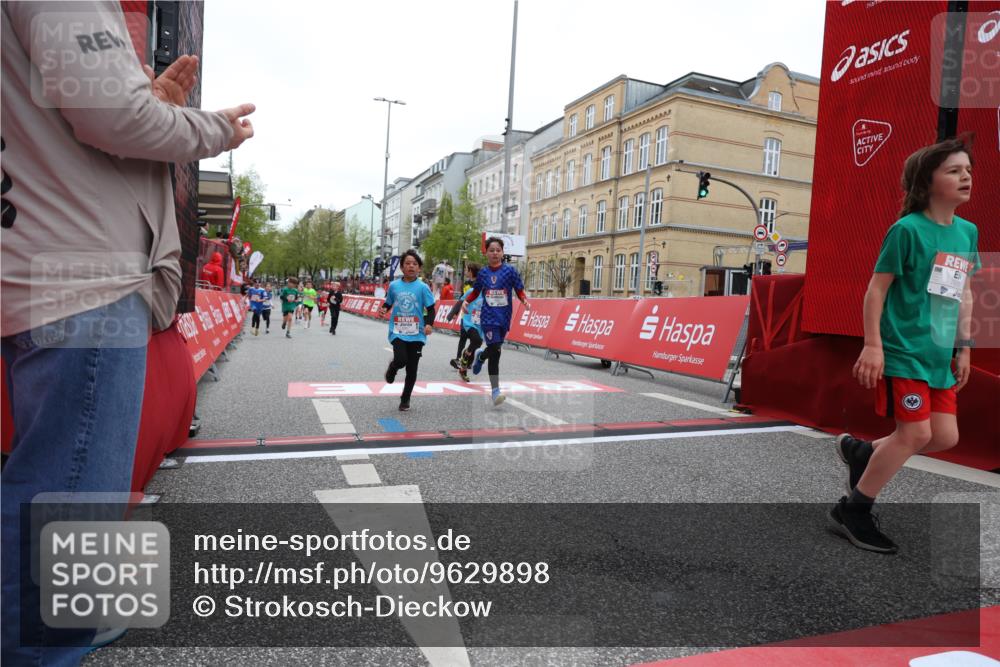 25.04.2026 - Das Zehntel Strokosch-Dieckow http://msf.ph/oto/9629898 25.04.2026 10:51:40 Ziel 5273, 5276, 5281, 5728, 5752, 6040, 6052, 6151, 6890, 6907, 6966, 7325, 7935, 8061 meine-sportfotos.de