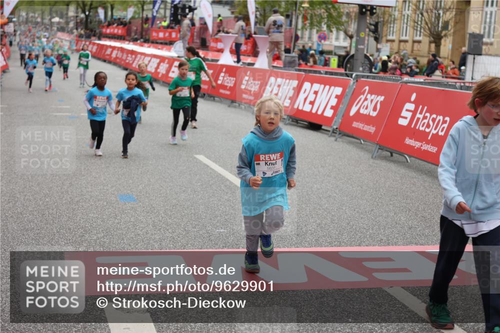 25.04.2026 - Das Zehntel Strokosch-Dieckow http://msf.ph/oto/9629901 25.04.2026 11:07:04 Ziel 5191, 5607, 5620, 5639, 5640, 5890, 6621, 7068, 7083, 7353, 7354, 7415, 7418, 7816, 7871 meine-sportfotos.de