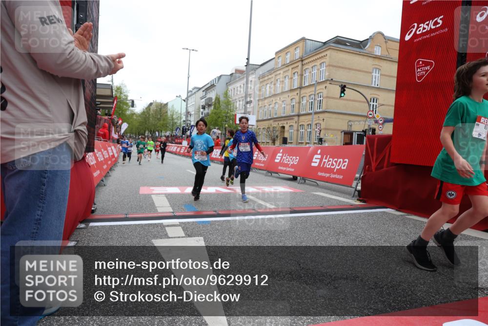 25.04.2026 - Das Zehntel Strokosch-Dieckow http://msf.ph/oto/9629912 25.04.2026 10:51:40 Ziel 5273, 5276, 5281, 5728, 5752, 6040, 6052, 6151, 6890, 6907, 6966, 7325, 7935, 8061 meine-sportfotos.de
