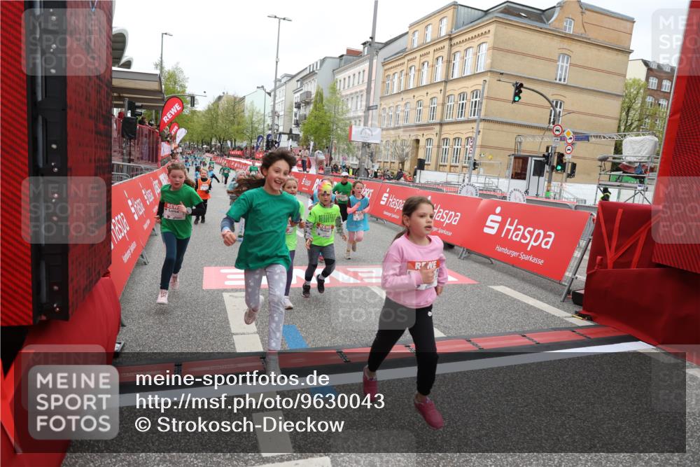25.04.2026 - Das Zehntel Strokosch-Dieckow http://msf.ph/oto/9630043 25.04.2026 11:07:00 Ziel 5010, 5191, 5607, 5620, 5623, 5640, 6626, 7068, 7083, 7353, 7415, 7418, 7454, 7460, 7816, 7871 meine-sportfotos.de