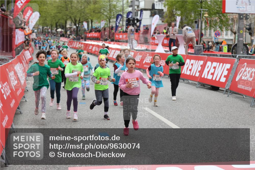 25.04.2026 - Das Zehntel Strokosch-Dieckow http://msf.ph/oto/9630074 25.04.2026 11:06:58 Ziel 5010, 5191, 5618, 5622, 5623, 5640, 5642, 6002, 6626, 7068, 7083, 7454, 7460, 7816, 7871 meine-sportfotos.de