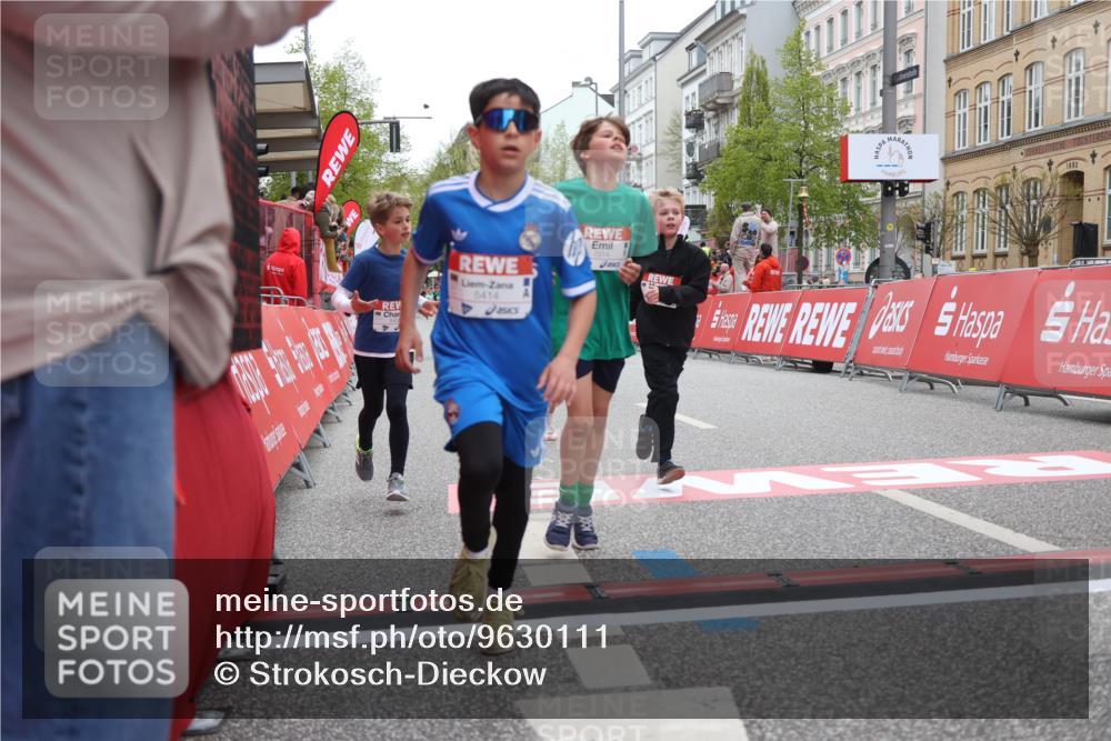 25.04.2026 - Das Zehntel Strokosch-Dieckow http://msf.ph/oto/9630111 25.04.2026 10:51:43 Ziel 5414, 5435, 6040, 6052, 6151, 6890, 6907, 6966, 6967, 7145, 7325, 7914, 7935, 8060, 8061 meine-sportfotos.de