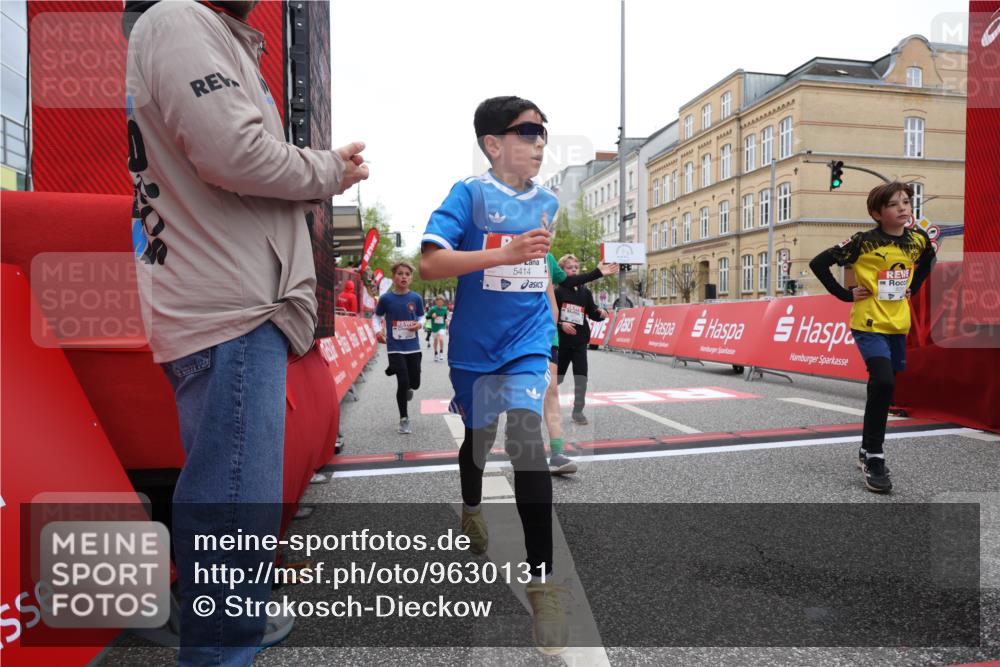 25.04.2026 - Das Zehntel Strokosch-Dieckow http://msf.ph/oto/9630131 25.04.2026 10:51:44 Ziel 5414, 5435, 6040, 6052, 6117, 6425, 6531, 6890, 6907, 6967, 7145, 7325, 7914, 7935, 8060, 8061 meine-sportfotos.de