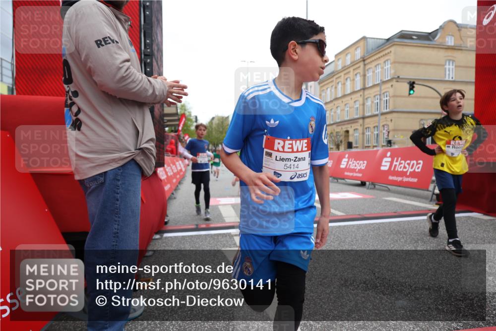 25.04.2026 - Das Zehntel Strokosch-Dieckow http://msf.ph/oto/9630141 25.04.2026 10:51:44 Ziel 5414, 5435, 6040, 6052, 6117, 6425, 6531, 6890, 6907, 6967, 7145, 7325, 7914, 7935, 8060, 8061 meine-sportfotos.de