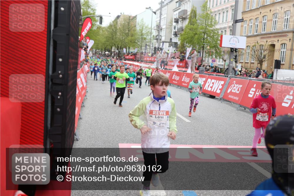 25.04.2026 - Das Zehntel Strokosch-Dieckow http://msf.ph/oto/9630162 25.04.2026 11:04:24 Ziel 5052, 5053, 5630, 5945, 5948, 5971, 6567, 6887, 7064, 7087, 7117, 7237, 7269, 7600, 7609, 7979, 7980, 7994 meine-sportfotos.de