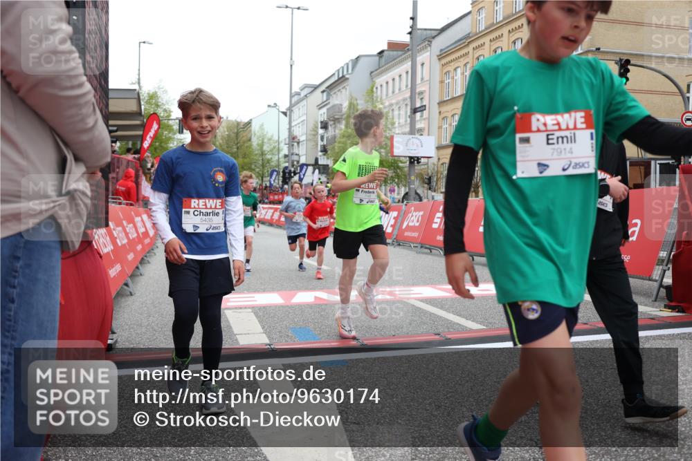 25.04.2026 - Das Zehntel Strokosch-Dieckow http://msf.ph/oto/9630174 25.04.2026 10:51:45 Ziel 5414, 5435, 6117, 6425, 6531, 6890, 6907, 6967, 7145, 7325, 7914, 7935, 7953, 8060, 8061 meine-sportfotos.de