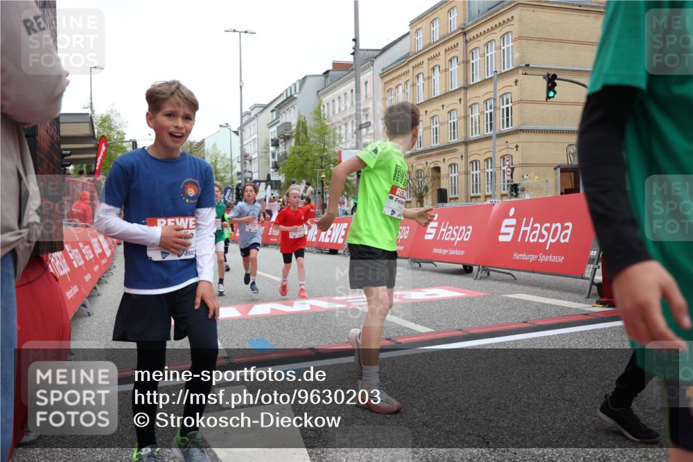 25.04.2026 - Das Zehntel Strokosch-Dieckow http://msf.ph/oto/9630203 25.04.2026 10:51:46 Ziel 5414, 5435, 6117, 6425, 6531, 6890, 6907, 6967, 7145, 7154, 7325, 7914, 7953, 8060, 8061 meine-sportfotos.de