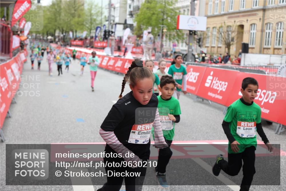 25.04.2026 - Das Zehntel Strokosch-Dieckow http://msf.ph/oto/9630210 25.04.2026 11:06:44 Ziel 5139, 5843, 5845, 6985, 7892, 7894, 7902 meine-sportfotos.de