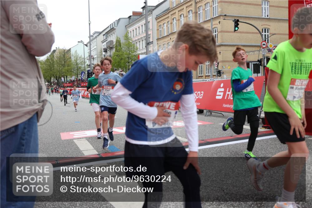 25.04.2026 - Das Zehntel Strokosch-Dieckow http://msf.ph/oto/9630224 25.04.2026 10:51:47 Ziel 5414, 5435, 6117, 6420, 6425, 6531, 6967, 7145, 7154, 7325, 7585, 7914, 7953, 8060 meine-sportfotos.de