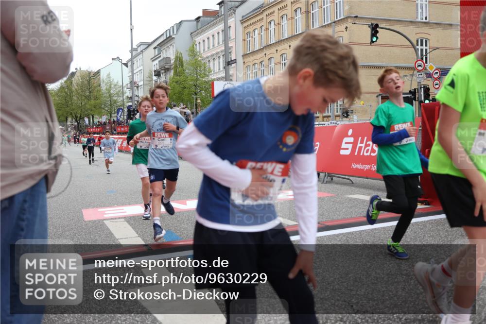 25.04.2026 - Das Zehntel Strokosch-Dieckow http://msf.ph/oto/9630229 25.04.2026 10:51:47 Ziel 5414, 5435, 6117, 6420, 6425, 6531, 6967, 7145, 7154, 7325, 7585, 7914, 7953, 8060 meine-sportfotos.de