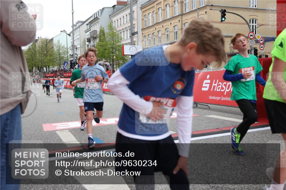25.04.2026 - Das Zehntel Strokosch-Dieckow http://msf.ph/oto/9630234 25.04.2026 10:51:47 Ziel 5414, 5435, 6117, 6420, 6425, 6531, 6967, 7145, 7154, 7325, 7585, 7914, 7953, 8060 meine-sportfotos.de