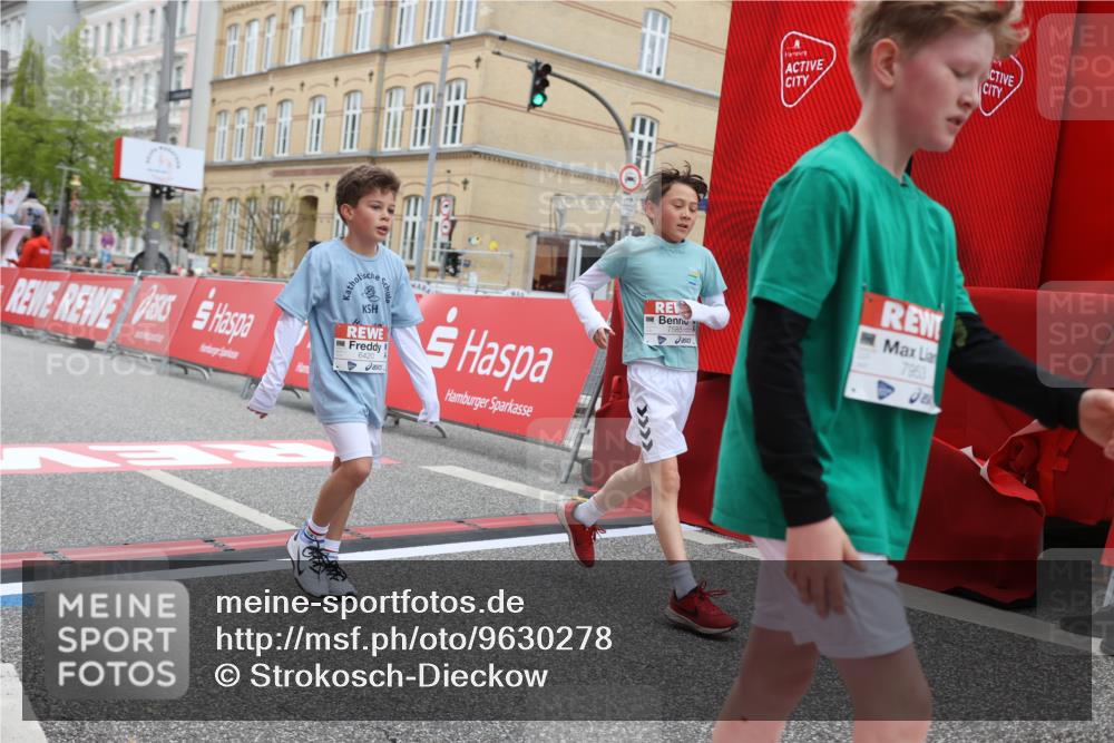 25.04.2026 - Das Zehntel Strokosch-Dieckow http://msf.ph/oto/9630278 25.04.2026 10:51:50 Ziel 5435, 6117, 6208, 6420, 6425, 6531, 6967, 7145, 7154, 7585, 7953 meine-sportfotos.de