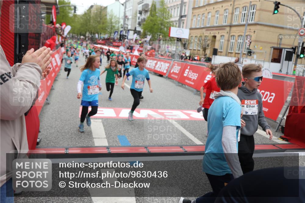 25.04.2026 - Das Zehntel Strokosch-Dieckow http://msf.ph/oto/9630436 25.04.2026 10:52:03 Ziel 5415, 5500, 5517, 5761, 6055, 6068, 6077, 6083, 6097, 6124, 6342, 6712, 6721, 6917, 6936, 6942, 6951, 7545, 7880, 7910, 7913, 8023, 8039 meine-sportfotos.de