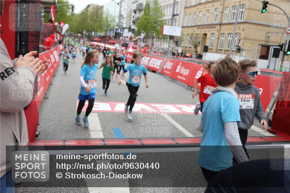25.04.2026 - Das Zehntel Strokosch-Dieckow http://msf.ph/oto/9630440 25.04.2026 10:52:03 Ziel 5415, 5500, 5517, 5761, 6055, 6068, 6077, 6083, 6097, 6124, 6342, 6712, 6721, 6917, 6936, 6942, 6951, 7545, 7880, 7910, 7913, 8023, 8039 meine-sportfotos.de