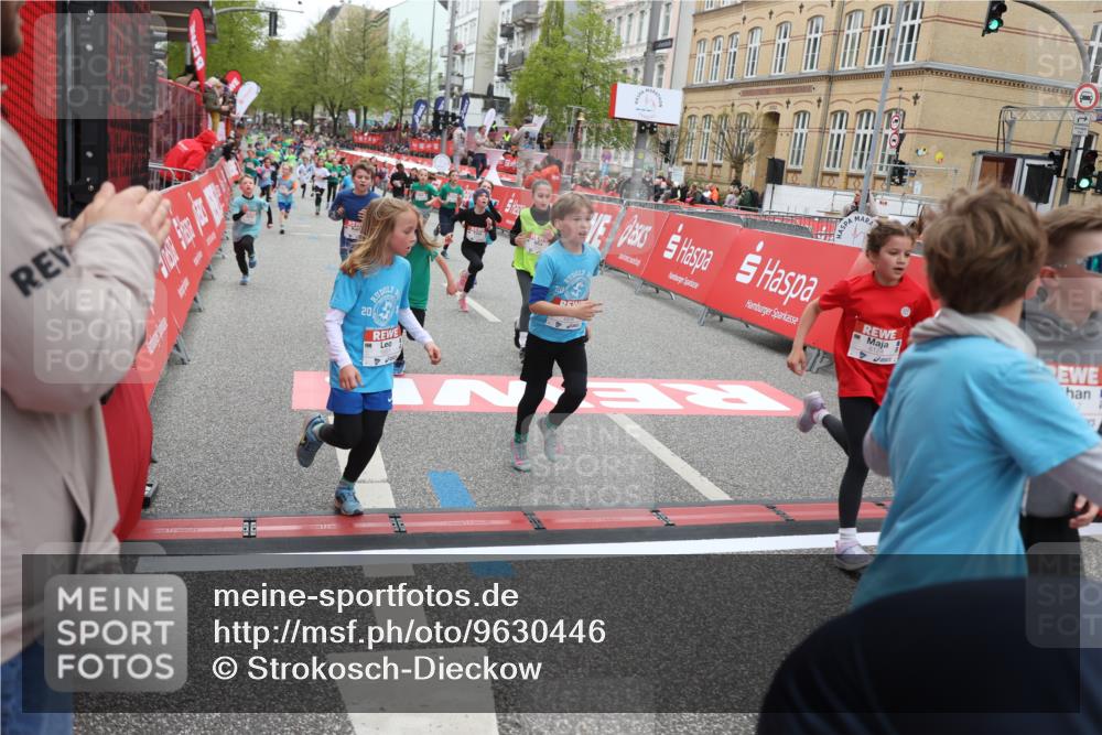 25.04.2026 - Das Zehntel Strokosch-Dieckow http://msf.ph/oto/9630446 25.04.2026 10:52:04 Ziel 5415, 5500, 5517, 5761, 6055, 6068, 6077, 6083, 6097, 6124, 6342, 6712, 6721, 6917, 6936, 6942, 6951, 7545, 7880, 7910, 7973, 8023, 8039 meine-sportfotos.de