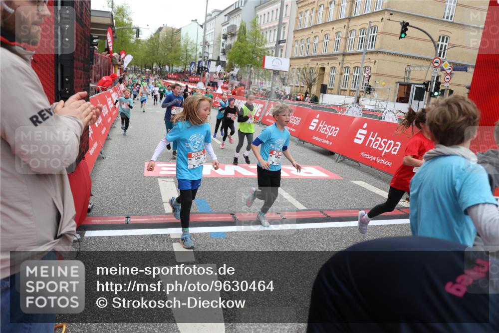 25.04.2026 - Das Zehntel Strokosch-Dieckow http://msf.ph/oto/9630464 25.04.2026 10:52:04 Ziel 5415, 5500, 5517, 5761, 6055, 6068, 6077, 6083, 6097, 6124, 6342, 6712, 6721, 6917, 6936, 6942, 6951, 7545, 7880, 7910, 7973, 8023, 8039 meine-sportfotos.de