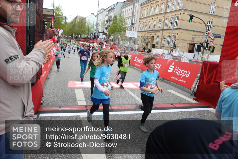 25.04.2026 - Das Zehntel Strokosch-Dieckow http://msf.ph/oto/9630481 25.04.2026 10:52:04 Ziel 5415, 5500, 5517, 5761, 6055, 6068, 6077, 6083, 6097, 6124, 6342, 6712, 6721, 6917, 6936, 6942, 6951, 7545, 7880, 7910, 7973, 8023, 8039 meine-sportfotos.de