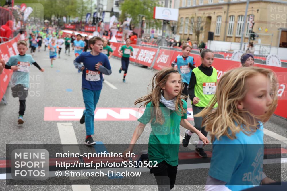 25.04.2026 - Das Zehntel Strokosch-Dieckow http://msf.ph/oto/9630502 25.04.2026 10:52:05 Ziel 5415, 5500, 5517, 5761, 6055, 6068, 6077, 6083, 6097, 6124, 6712, 6721, 6917, 6936, 6942, 6951, 6957, 7545, 7880, 7910, 7952, 7973, 8023, 8039 meine-sportfotos.de