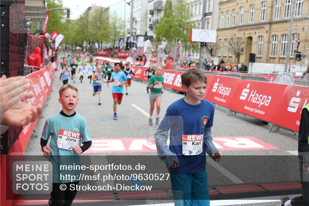 25.04.2026 - Das Zehntel Strokosch-Dieckow http://msf.ph/oto/9630527 25.04.2026 10:52:06 Ziel 5415, 5688, 5761, 6055, 6068, 6077, 6083, 6124, 6659, 6712, 6721, 6917, 6936, 6942, 6951, 6957, 7545, 7880, 7910, 7952, 7973, 8023, 8039 meine-sportfotos.de