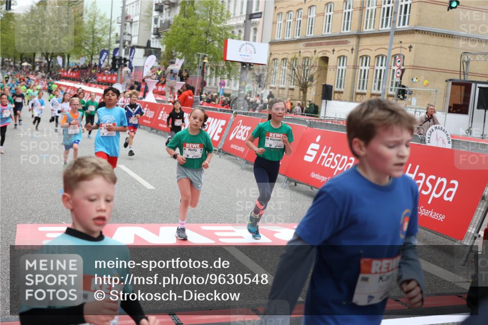 25.04.2026 - Das Zehntel Strokosch-Dieckow http://msf.ph/oto/9630548 25.04.2026 10:52:06 Ziel 5415, 5688, 5761, 6055, 6068, 6077, 6083, 6124, 6659, 6712, 6721, 6917, 6936, 6942, 6951, 6957, 7545, 7880, 7910, 7952, 7973, 8023, 8039 meine-sportfotos.de