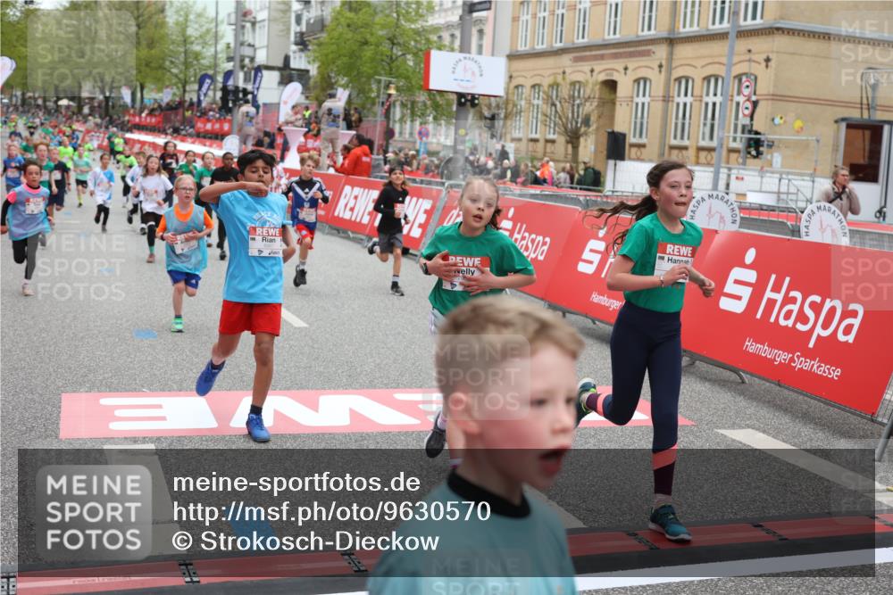 25.04.2026 - Das Zehntel Strokosch-Dieckow http://msf.ph/oto/9630570 25.04.2026 10:52:07 Ziel 5120, 5415, 5518, 5688, 5753, 5761, 6055, 6068, 6077, 6083, 6124, 6659, 6691, 6712, 6721, 6917, 6936, 6942, 6951, 6957, 7545, 7880, 7910, 7952, 7973, 8039 meine-sportfotos.de