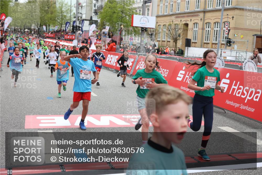 25.04.2026 - Das Zehntel Strokosch-Dieckow http://msf.ph/oto/9630576 25.04.2026 10:52:07 Ziel 5120, 5415, 5518, 5688, 5753, 5761, 6055, 6068, 6077, 6083, 6124, 6659, 6691, 6712, 6721, 6917, 6936, 6942, 6951, 6957, 7545, 7880, 7910, 7952, 7973, 8039 meine-sportfotos.de